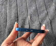 Продам iPhone 12 в хорошем состоянии