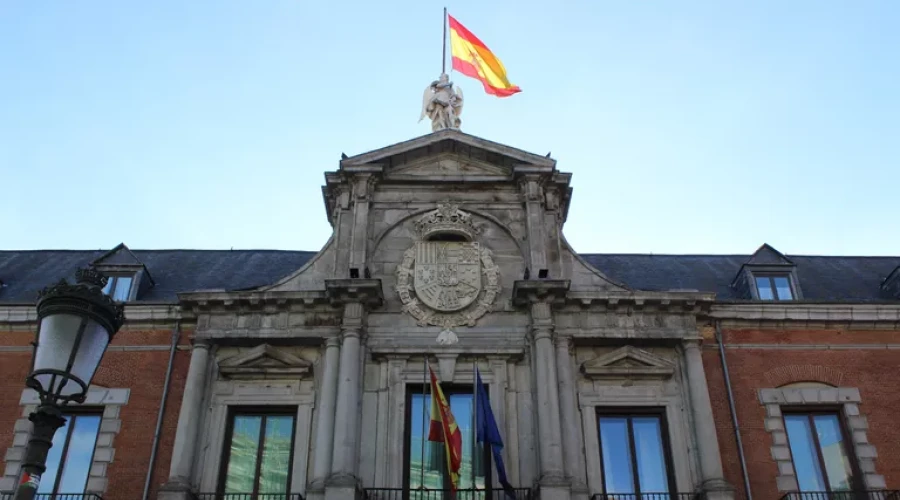 Хосе Мануэль Альбарес потребовал от США уважения после заявлений Трампа