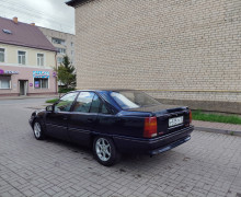 Opel Omega, 1990