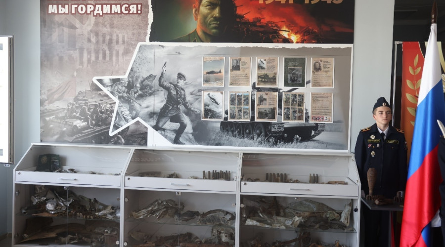 В калининградском лицее №17 открылась экспозиция, посвященная военным и послевоенным годам