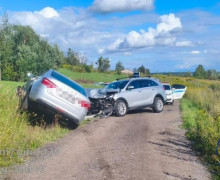 В Гвардейском районе столкнулись Lada и Kia, есть пострадавшие