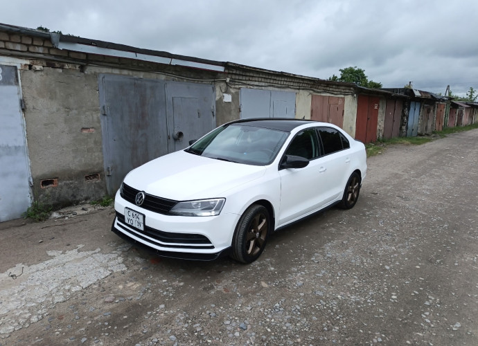 Volkswagen Jetta, 2015