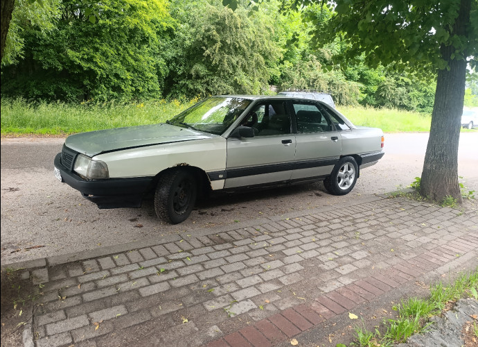 Audi 100, 