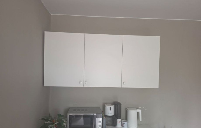 Продам белую кухню БУ