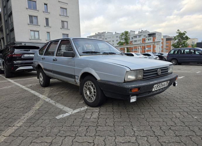 Volkswagen Passat, 1986