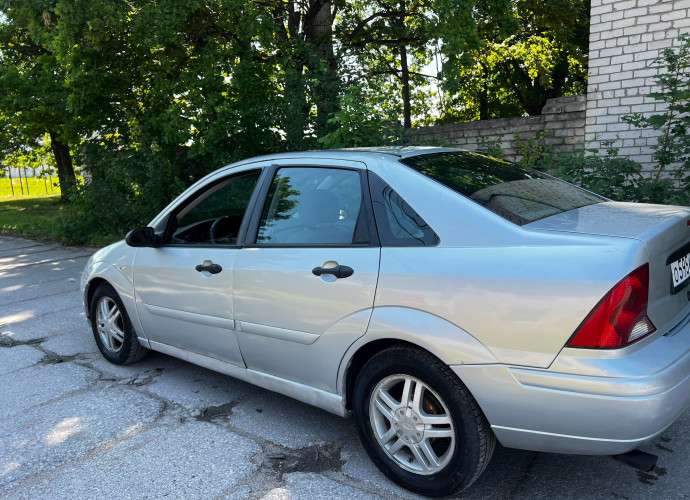 Ford Focus, 2003