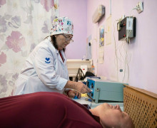 «Говорят, у меня лёгкая рука»: история калининградской медсестры, которая 60 лет проработала в одной поликлинике