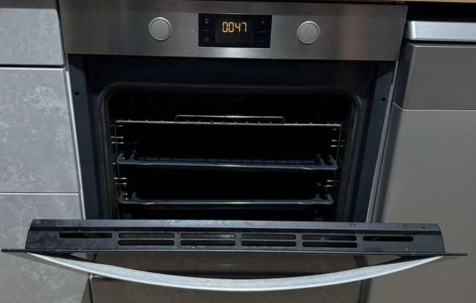 Духовой шкаф Indesit 60 см
