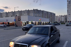 Mercedes-Benz W124, 