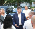 Андрей Кропоткин обсудил с жителями Инженерной улицы вопросы парковки и ремонта дворов