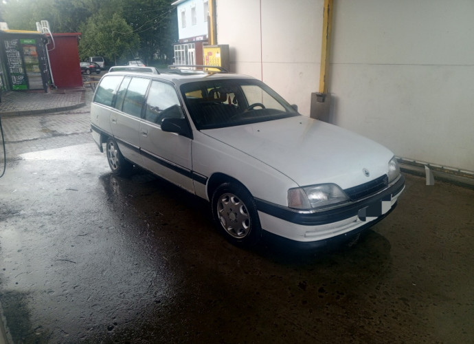 Opel Omega, 