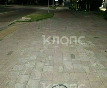 В Калининграде молодой человек провалился в люк на Автомобильной улице