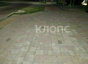 В Калининграде молодой человек провалился в люк на Автомобильной улице