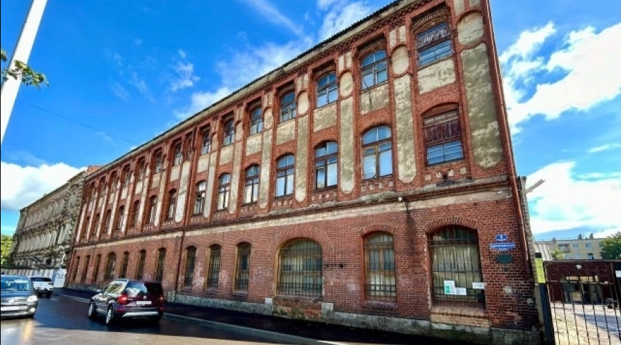 В Калининграде крышу корпуса Янтарной мануфактуры восстановят по архивным фотографиям