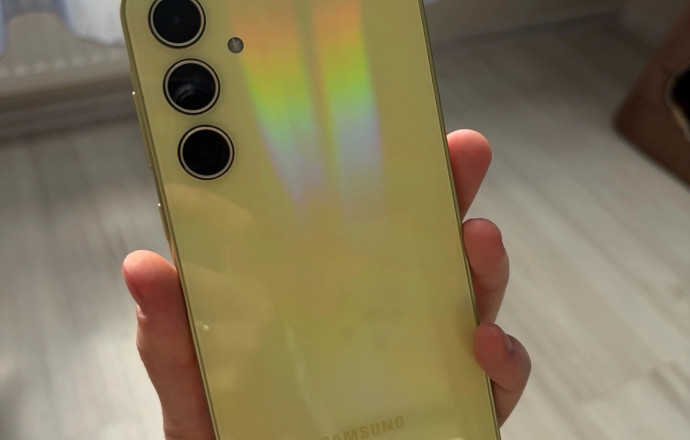 Продам Samsung Galaxy A35 5G 6/128GB 2SIM