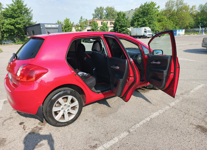 Toyota Auris, 2008