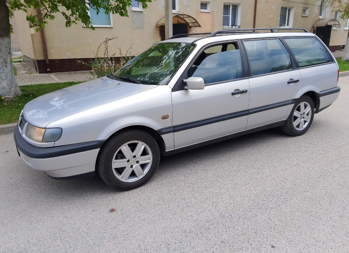 Volkswagen Passat, 1996