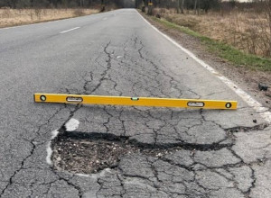 Дорожные службы завершат уборку зимнего мусора к концу апреля