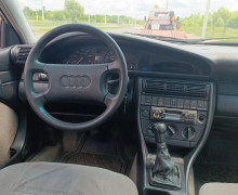 Audi 100, 1992