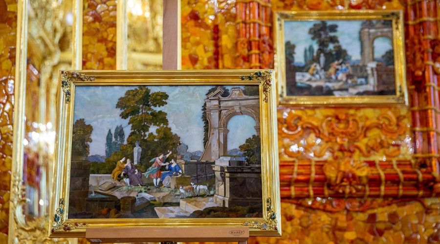 В Калининград впервые привезут подлинный фрагмент мозаики Янтарной комнаты