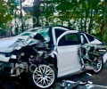 В Светлом автомобиль врезался в дерево: двое погибших, один пострадавший