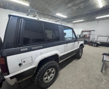 Isuzu Trooper, 1987
