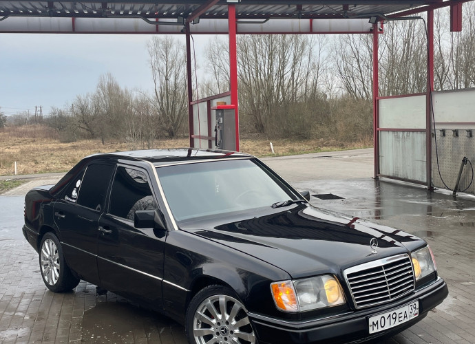 Mercedes-Benz W124, 