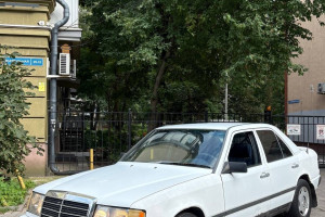 Mercedes-Benz W124, 
