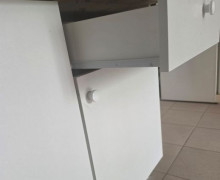Продам белую кухню БУ