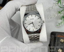 Стильные наручные часы Casio