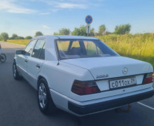 Mercedes-Benz W124, 1991
