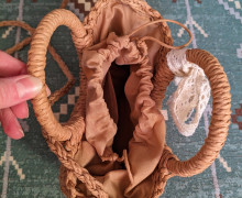 Продам сумки: седло сиреневая и плетёная летняя