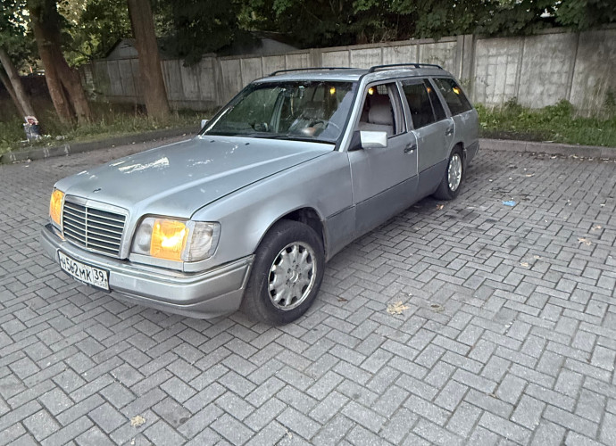 Mercedes-Benz W124, 
