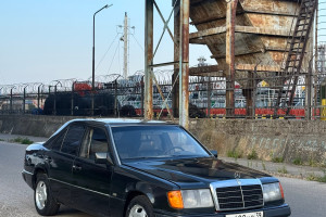 Mercedes-Benz W124, 