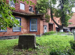 Краснокирпичный комплекс бывшего рыбоконсервного комбината в Калининграде