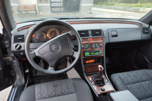 Mercedes-Benz Другая , 1993