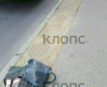 В Калининграде женщина пострадала из-за неисправной тактильной плитки на остановке