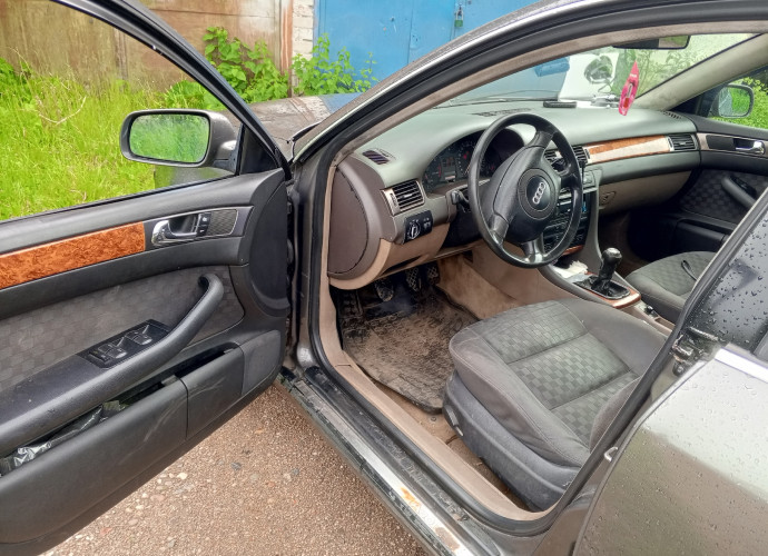 Audi A6, 1999