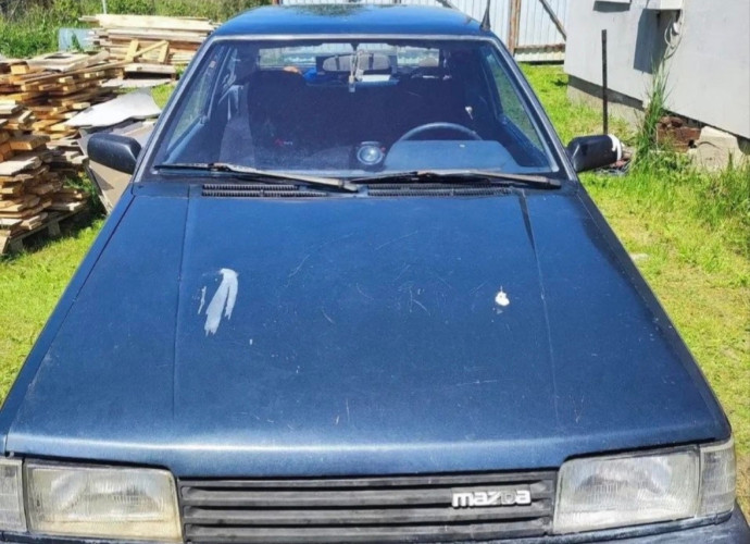 Mazda 323, 