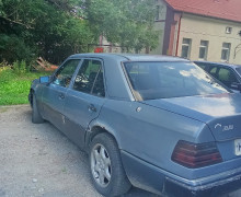 Mercedes-Benz W124, 