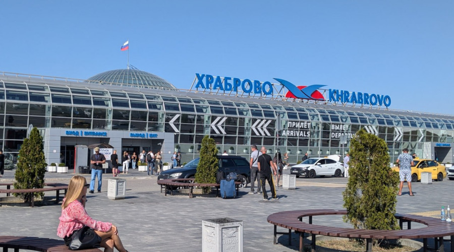 В аэропорту Храброво задерживаются 23 рейса из-за ограничений в Ленинградской области