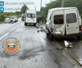 В Гусеве автомобиль столкнулся с припаркованным микроавтобусом, который отбросило на пешехода