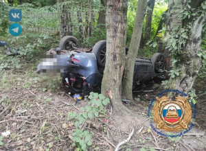 В районе Балтийска автомобиль опрокинулся в кювет после заноса на трассе