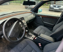 Mercedes-Benz Другая , 