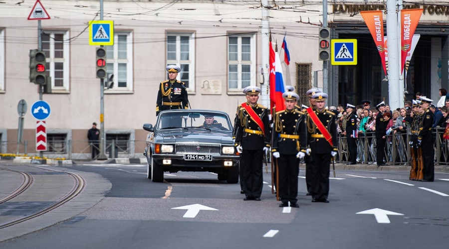 На площади Победы в Калининграде прошёл парад в честь 81-й годовщины Победы