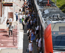 Утром 17 июля на Северном вокзале в Калининграде скопились очереди из желающих уехать на побережье