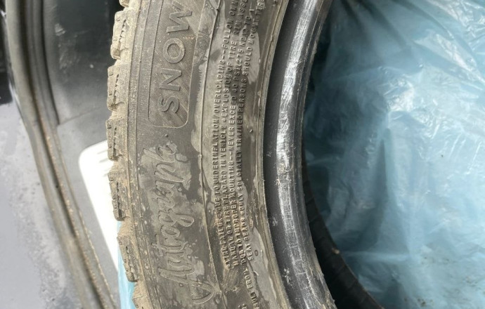 Срочно продам зимние колеса R17