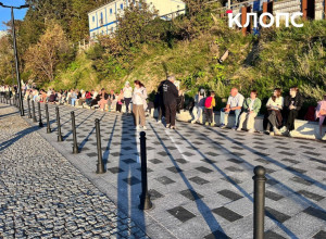 Жители Калининграда отправились на побережье, чтобы наблюдать солнечное затмение