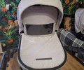 Продам коляску 2 в 1
