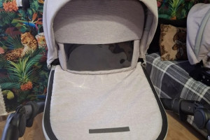 Продам коляску 2 в 1